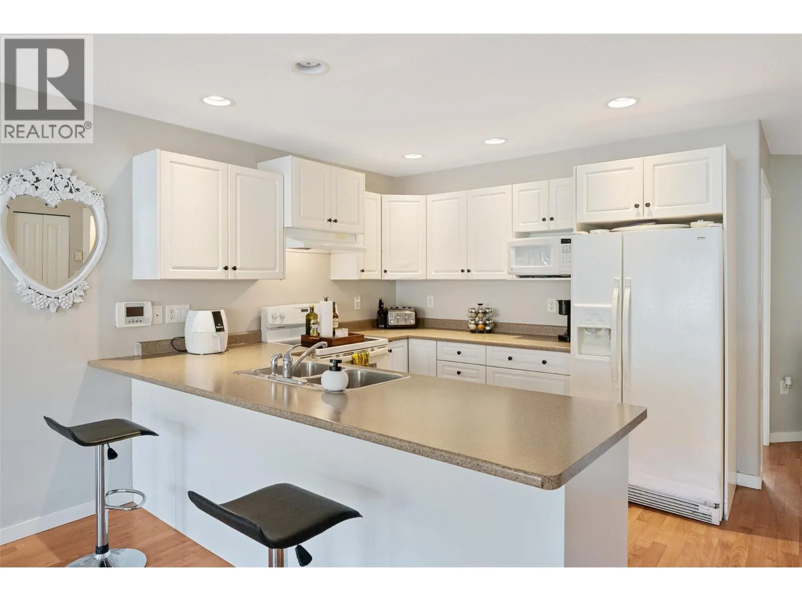601 9th Street Unit# 8