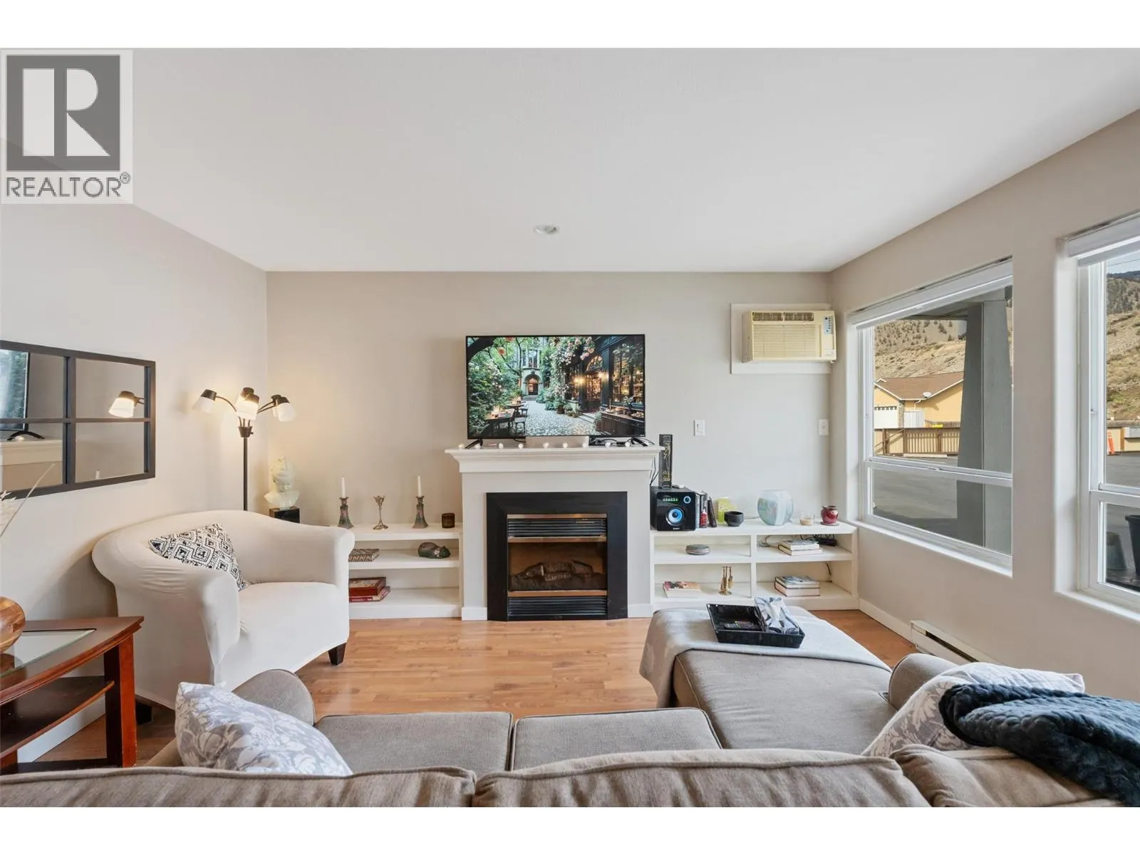601 9th Street Unit# 8