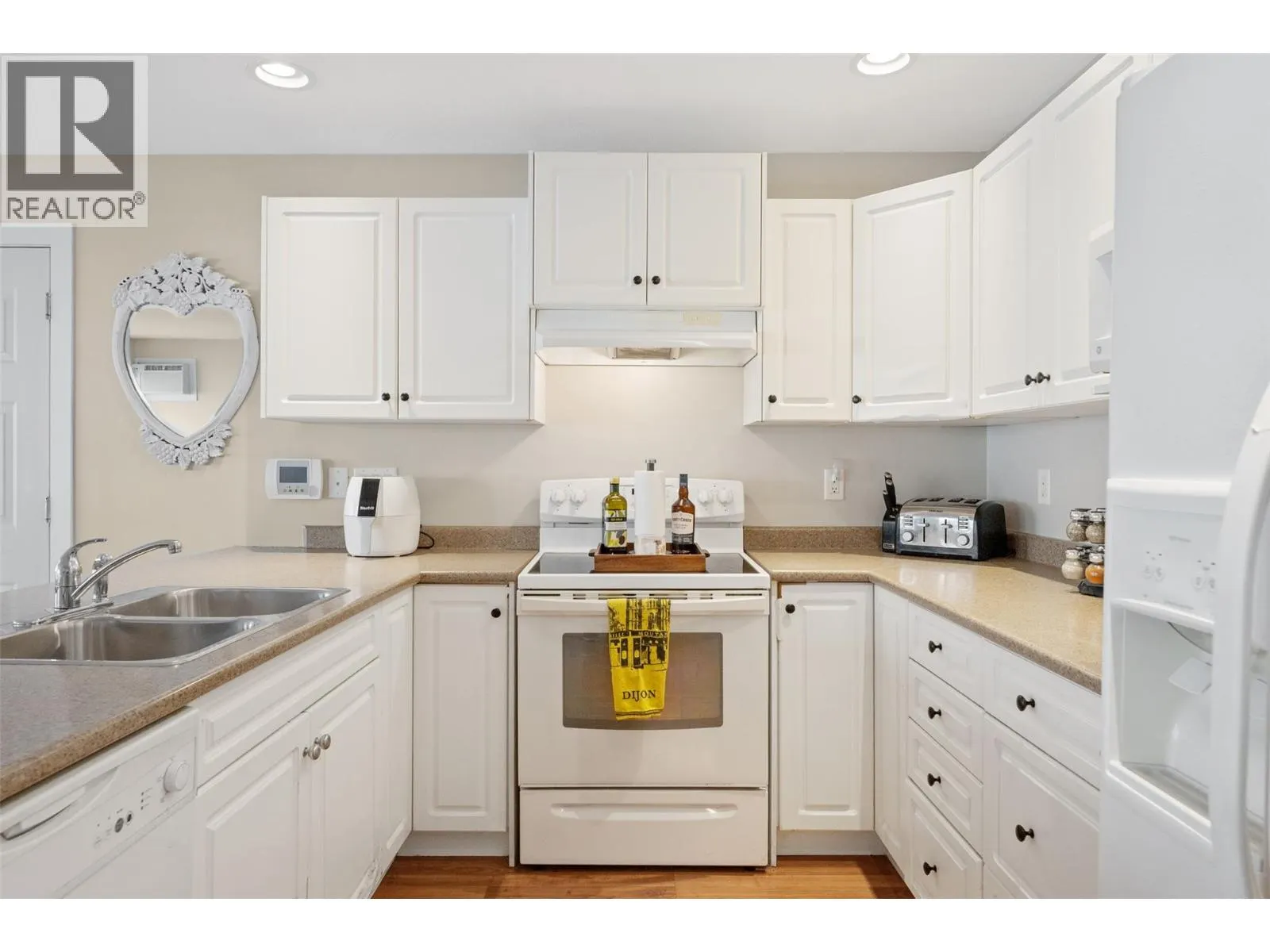 601 9th Street Unit# 8