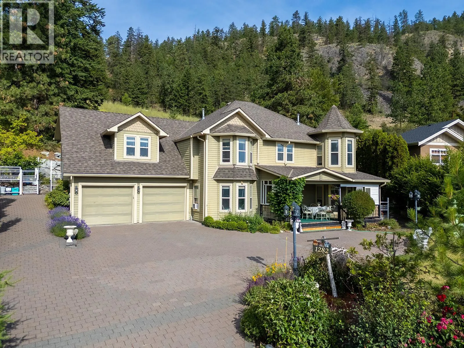 1282 Lakeview Cove Place