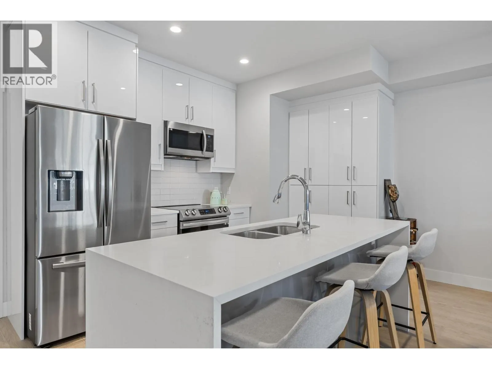 115 Wyndham Crescent Unit# 12
