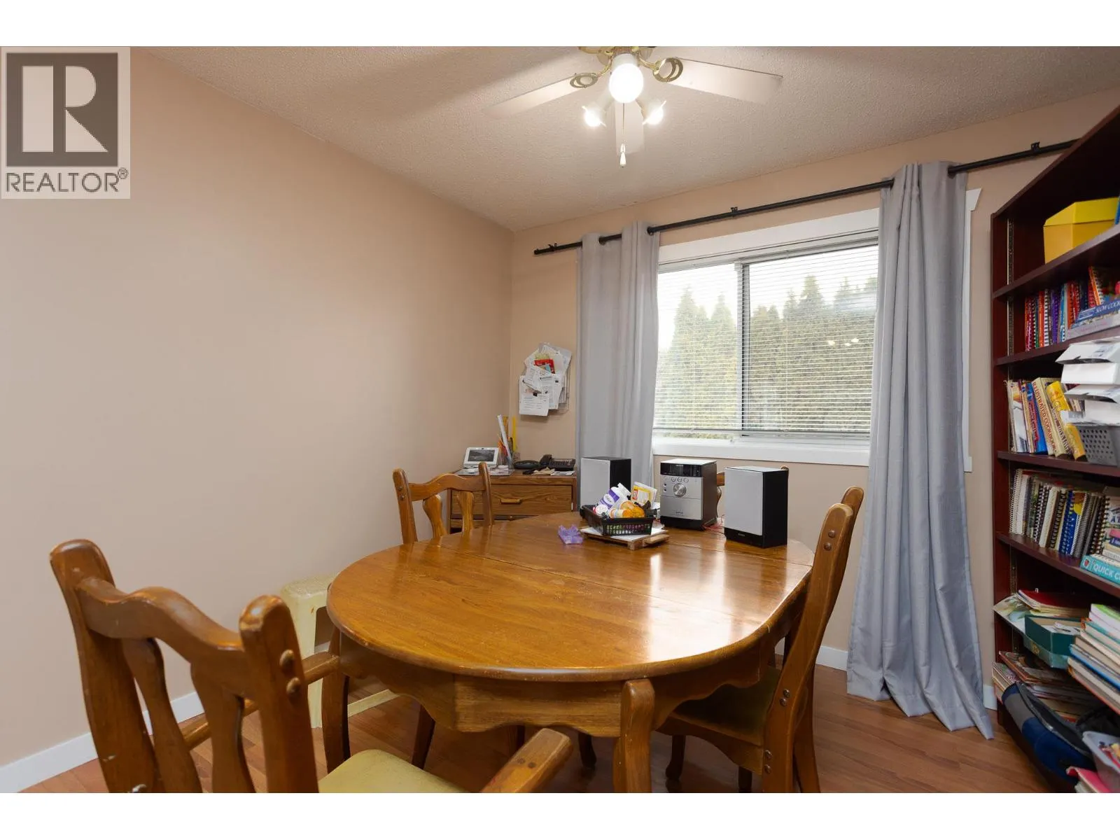 255 Holbrook Road W