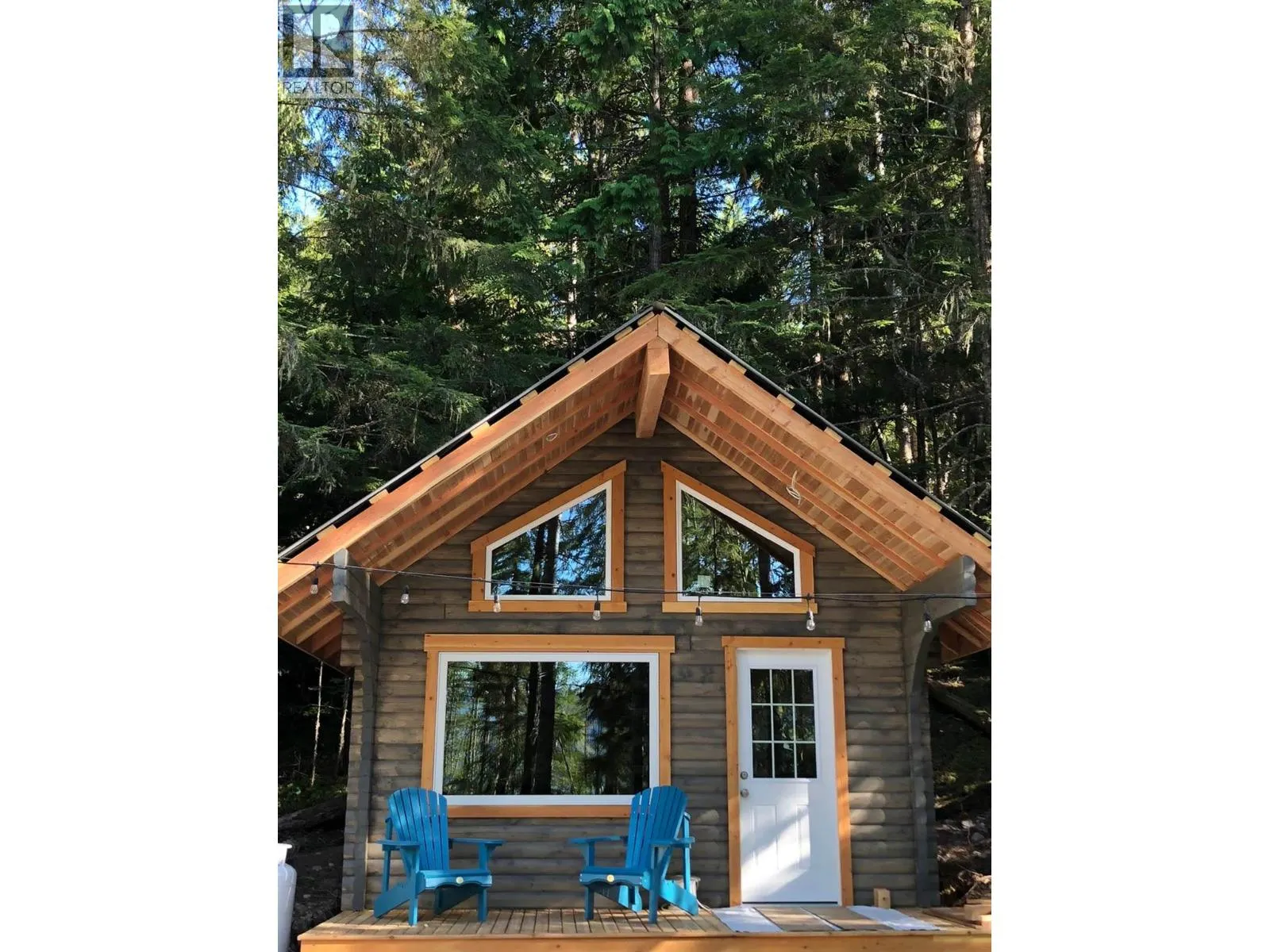17 Bear Valley Road