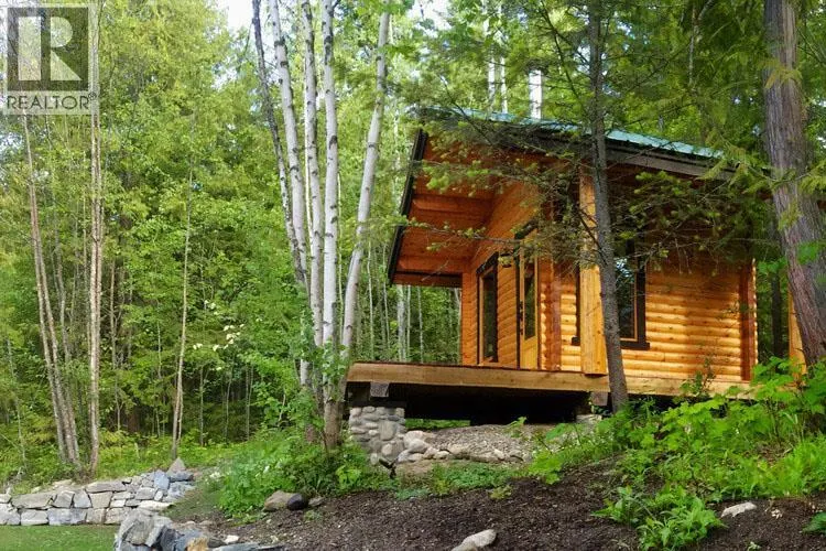 17 Bear Valley Road