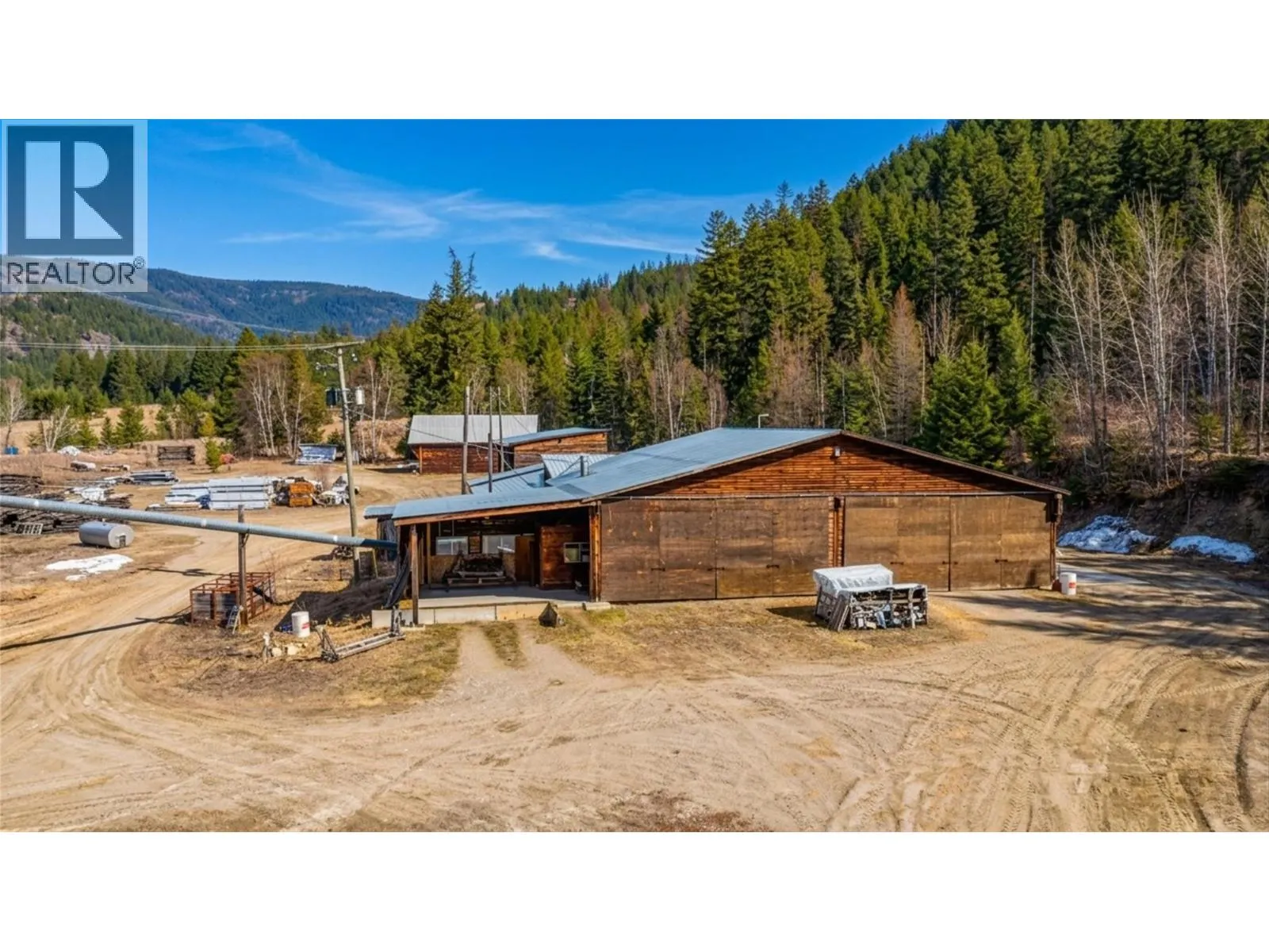 17 Bear Valley Road
