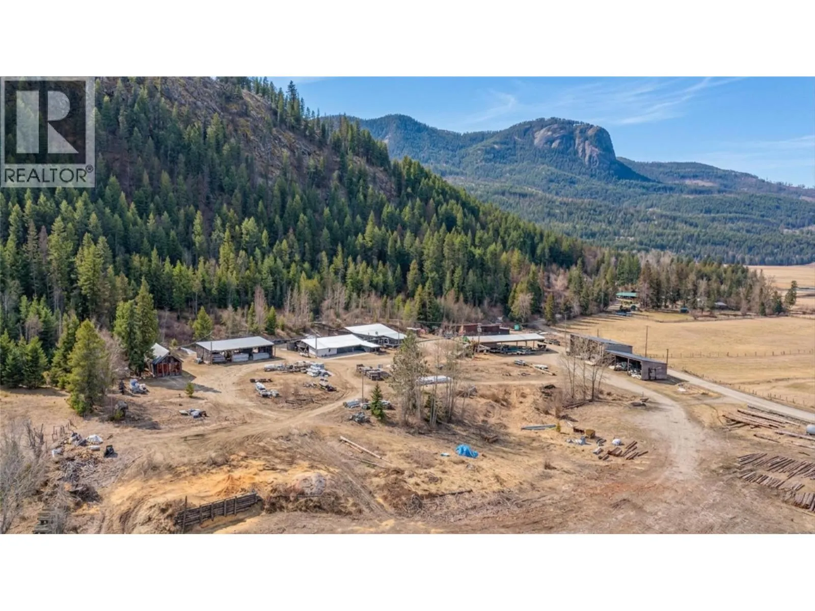 17 Bear Valley Road