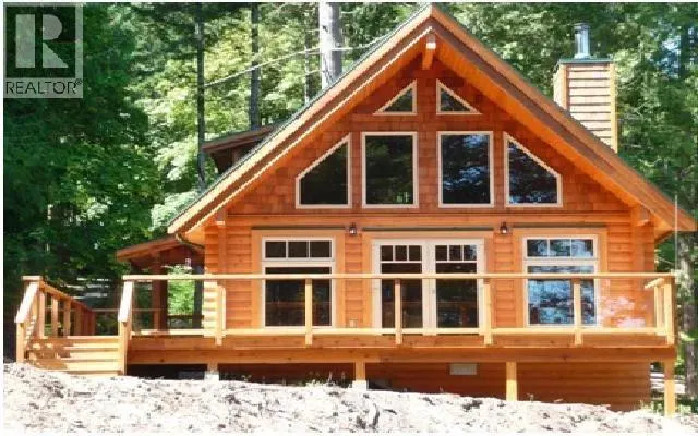 17 Bear Valley Road