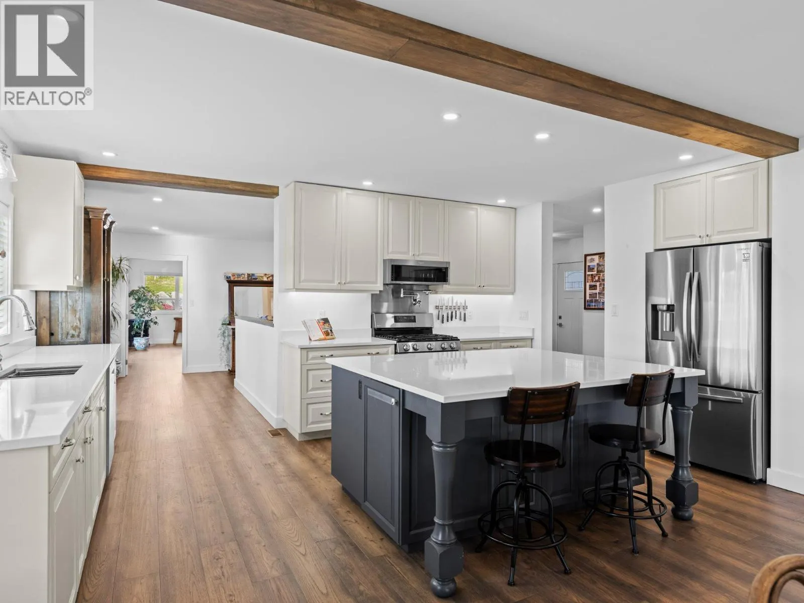7207 Tucelnuit Drive