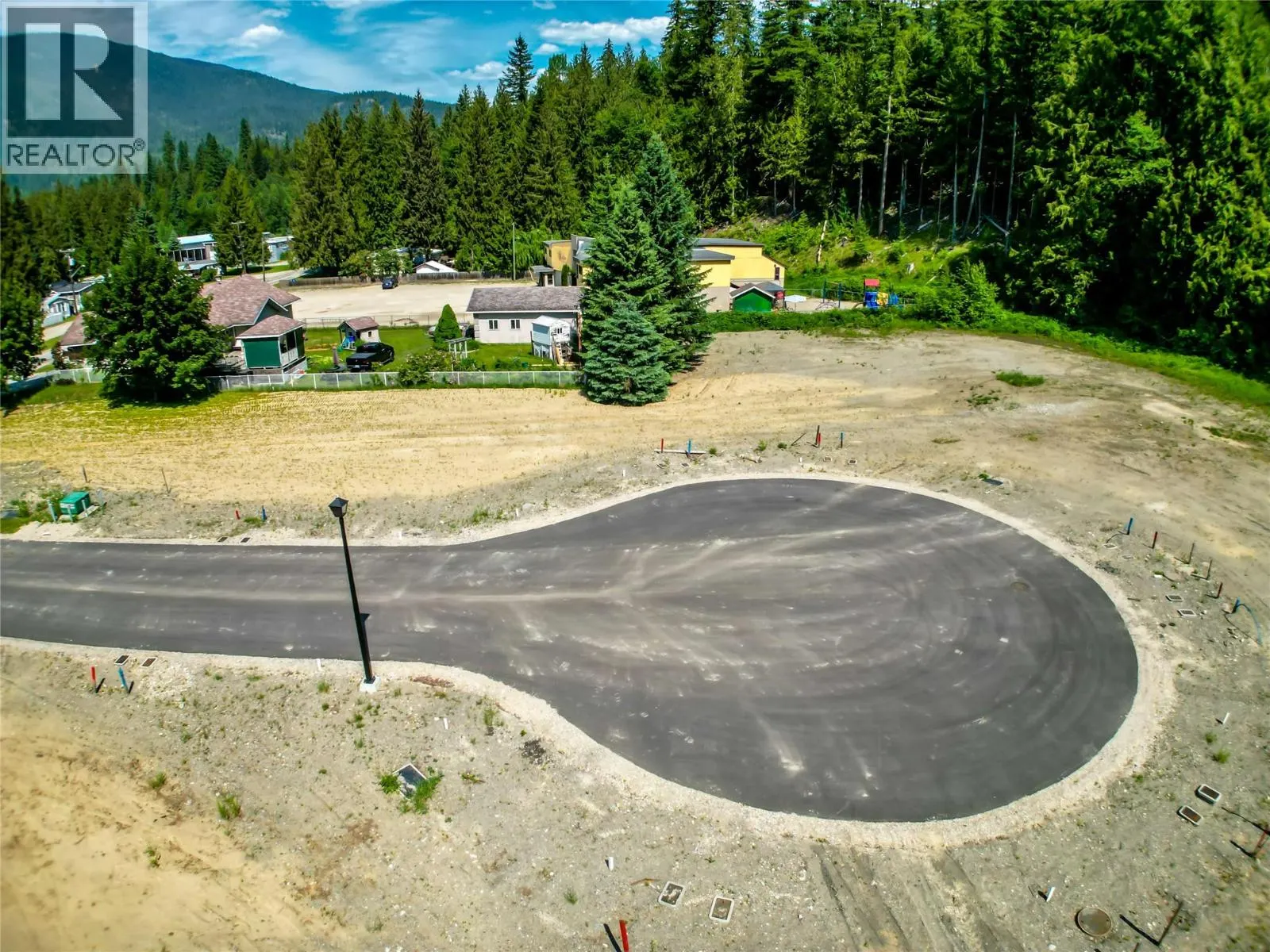 2-1445 Illecillewaet Road Lot# SL 1