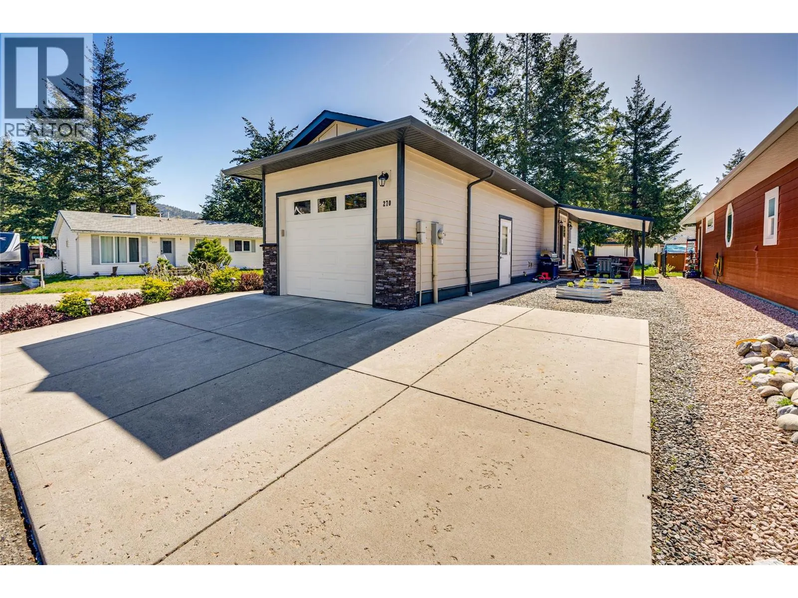 270 Grouse Avenue