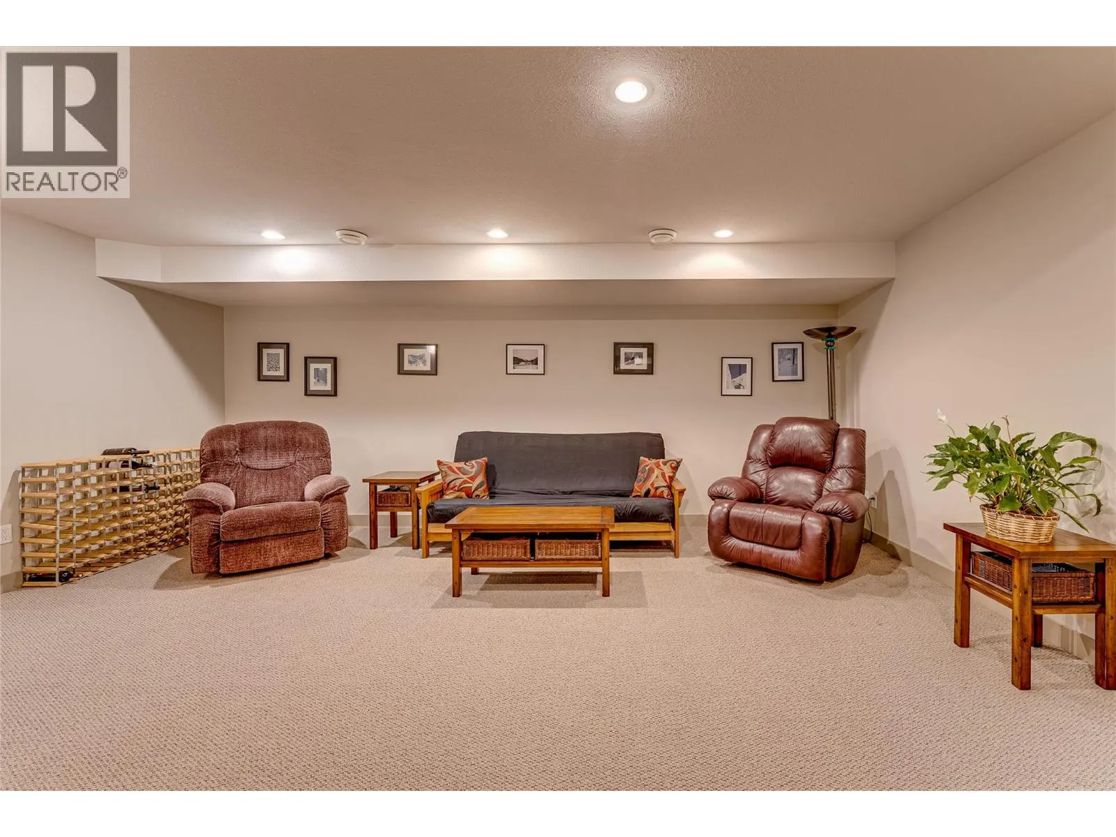 270 Grouse Avenue