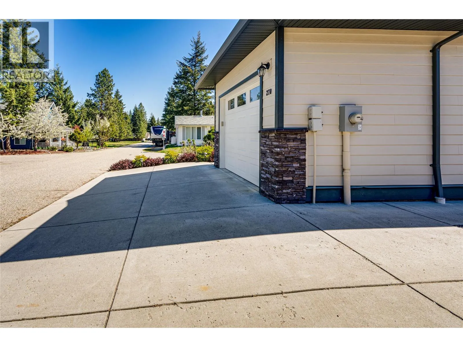 270 Grouse Avenue