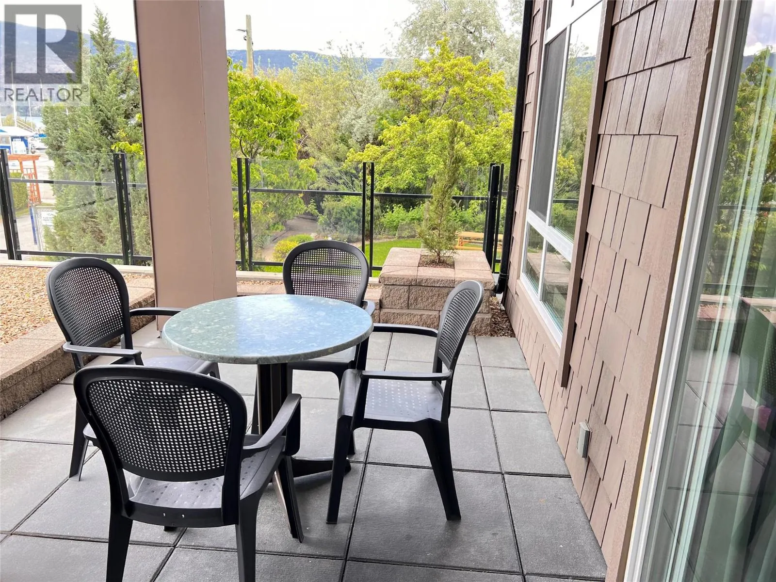 13011 LAKESHORE Drive S Unit# 115