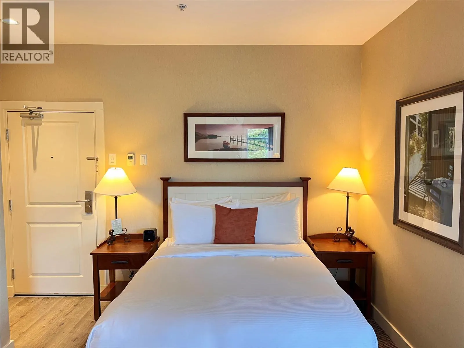 13011 LAKESHORE Drive S Unit# 115