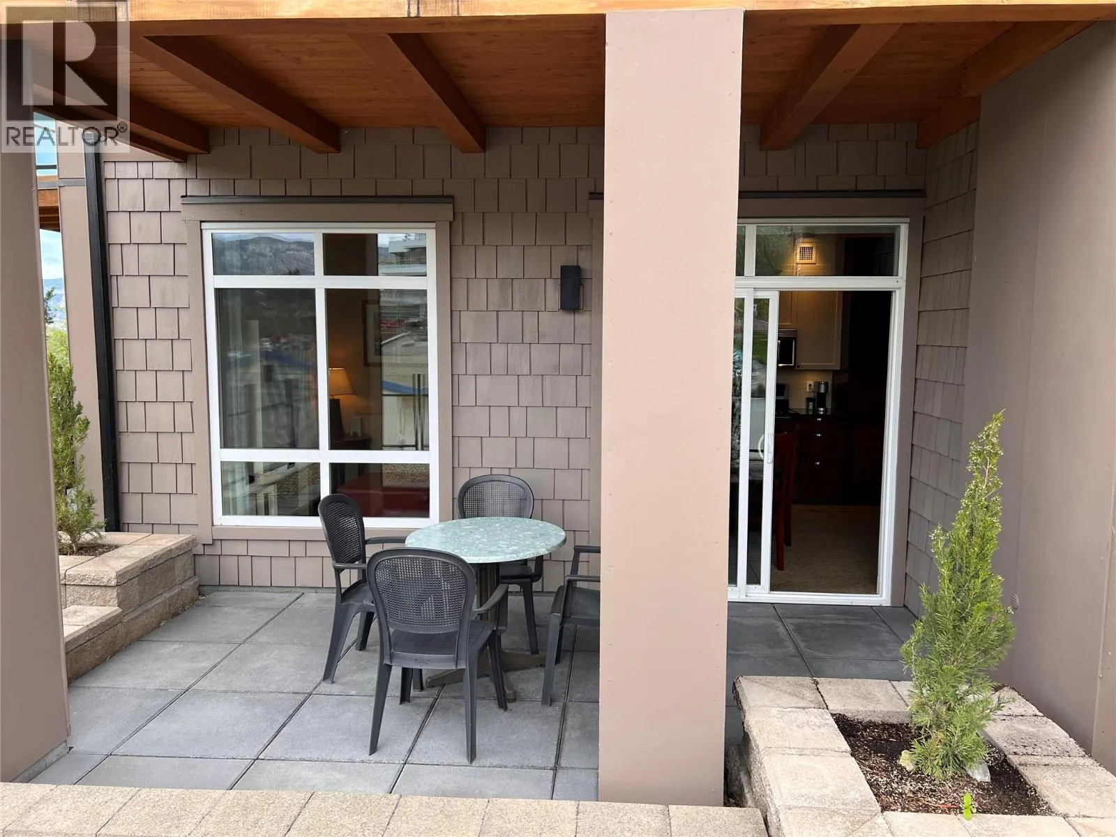 13011 LAKESHORE Drive S Unit# 115