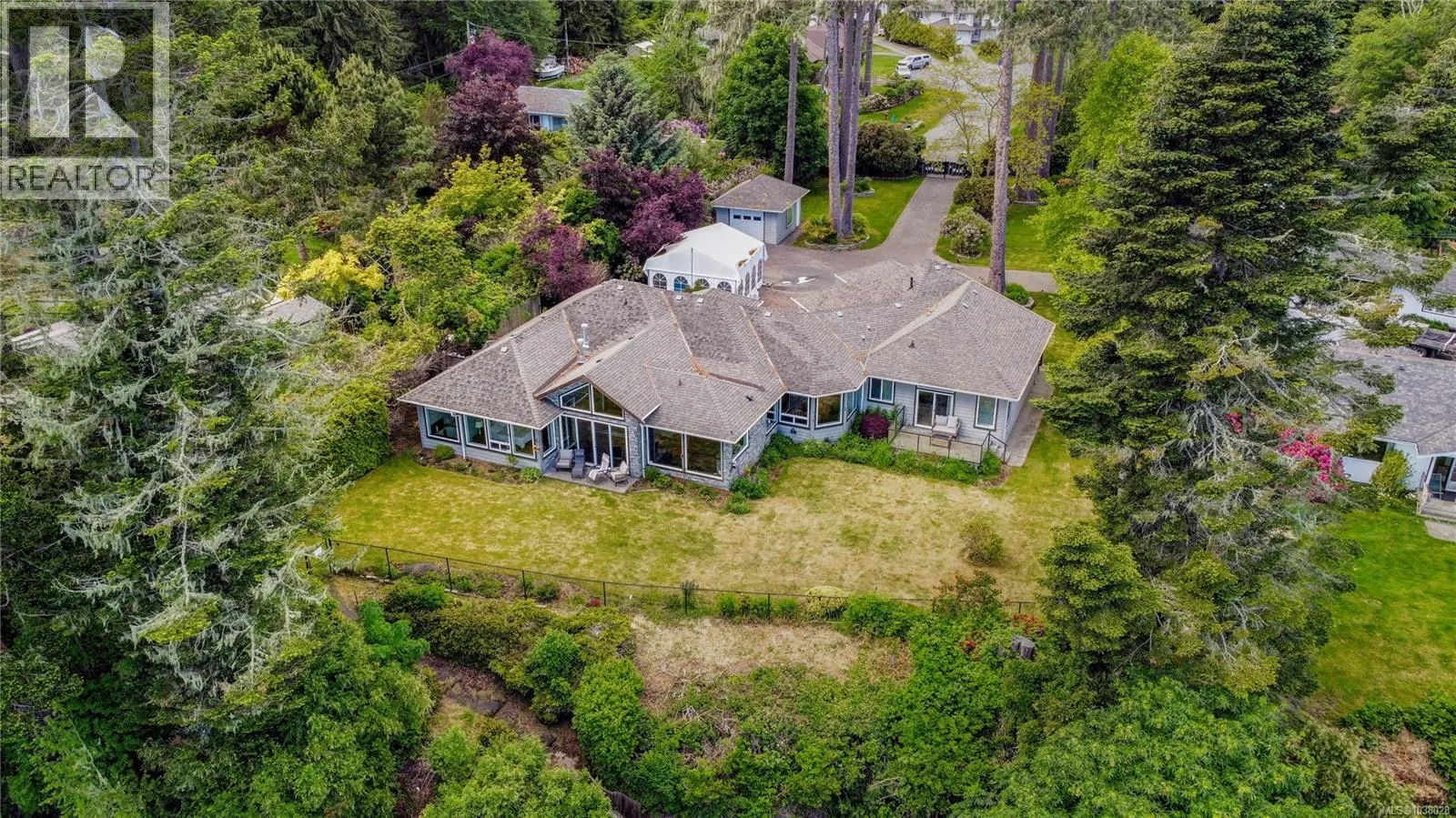 7079 Richview Dr