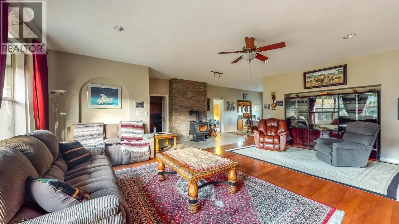 7231 ISLAND Road
