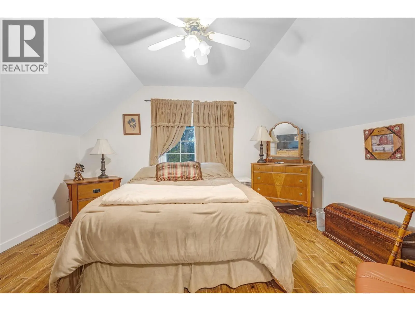 15902 Prairie Valley Road