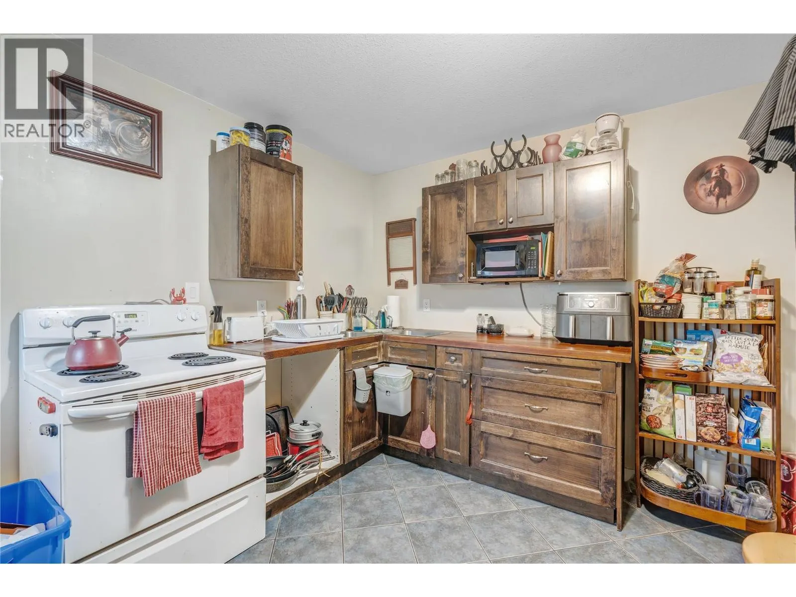 15902 Prairie Valley Road