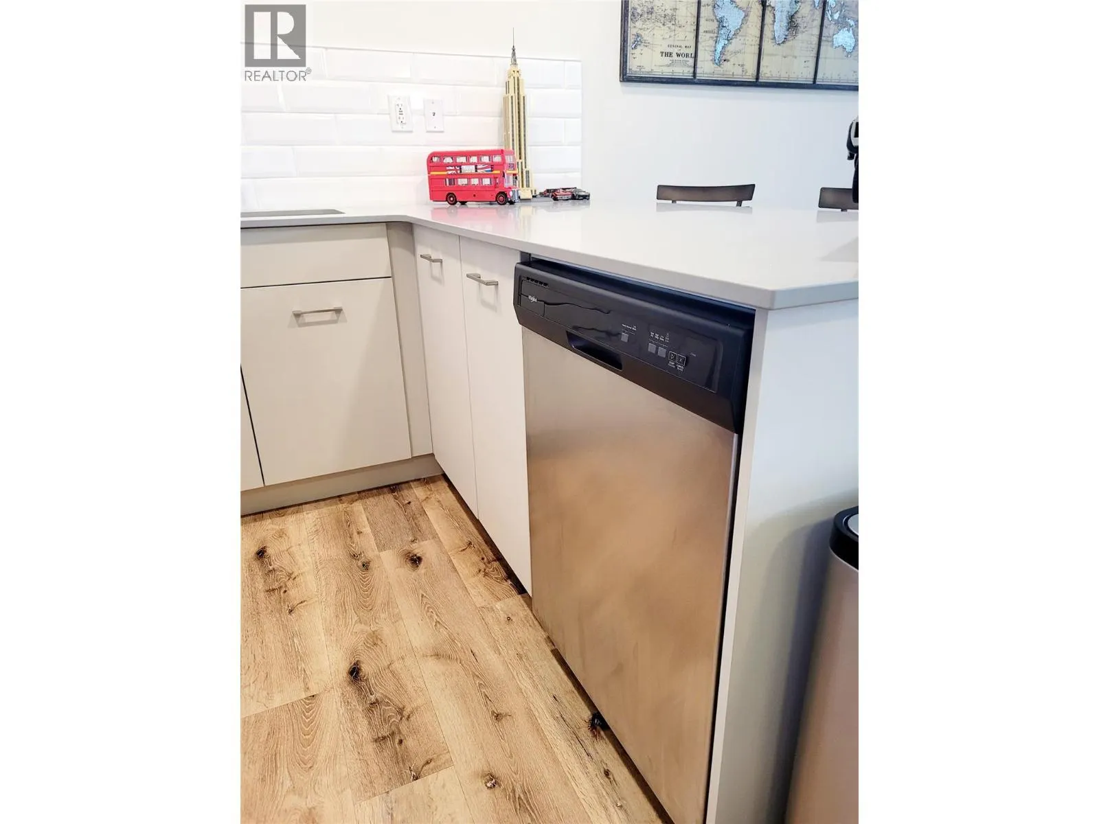 722 Valley Road Unit# 322