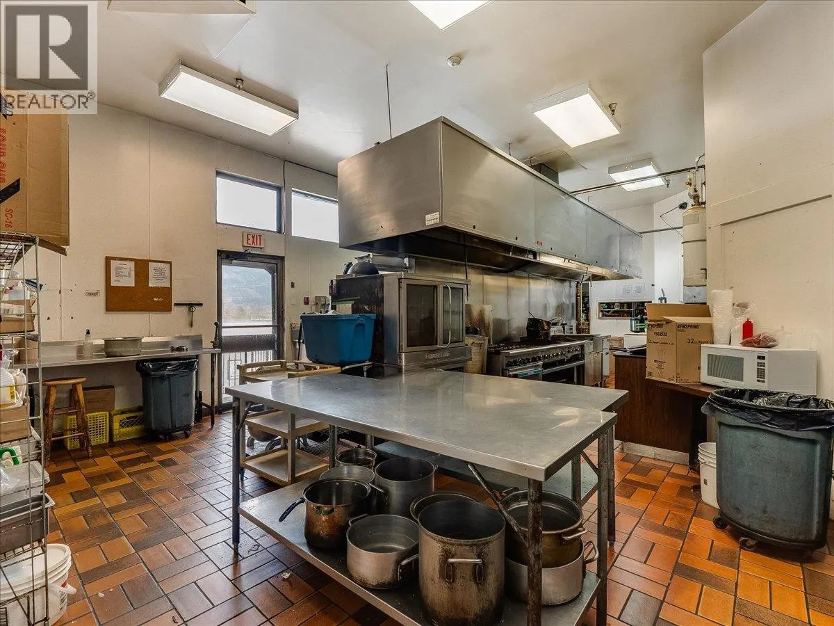 1810 8th Avenue Unit# 2