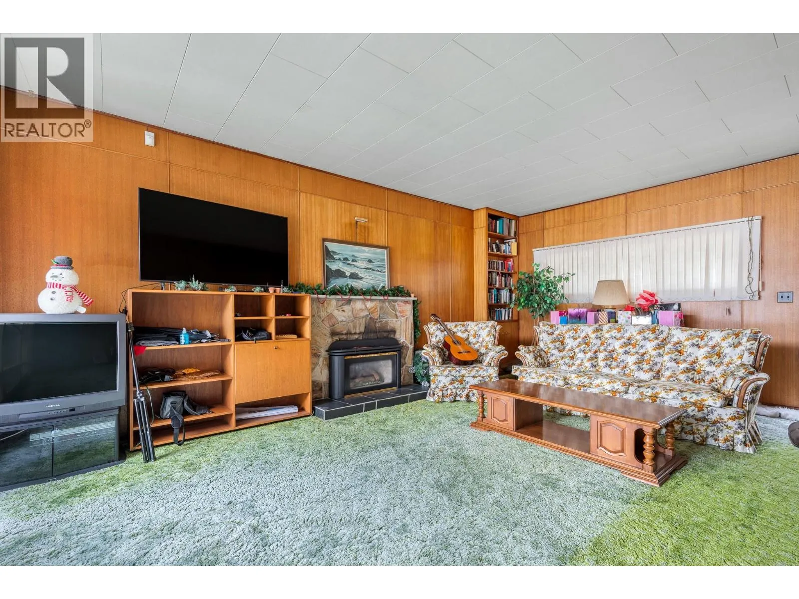 8121 Okanagan Landing Road