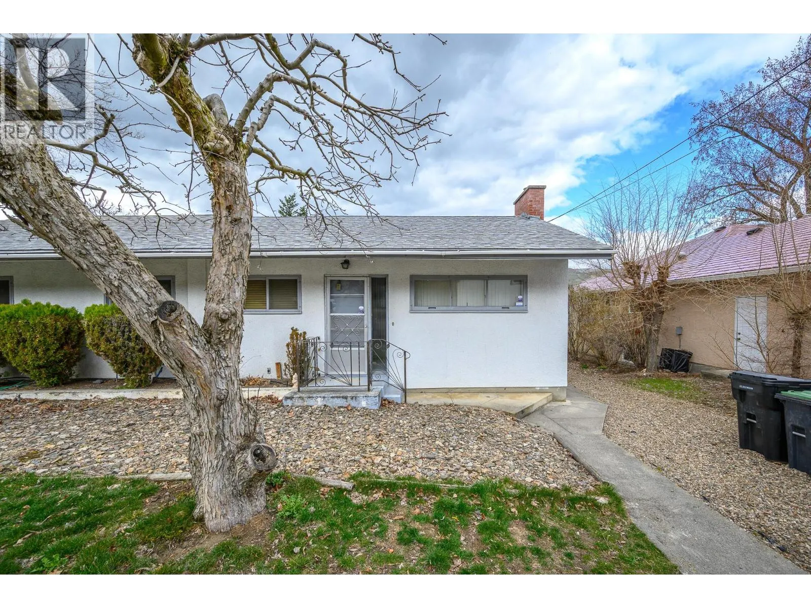 8121 Okanagan Landing Road