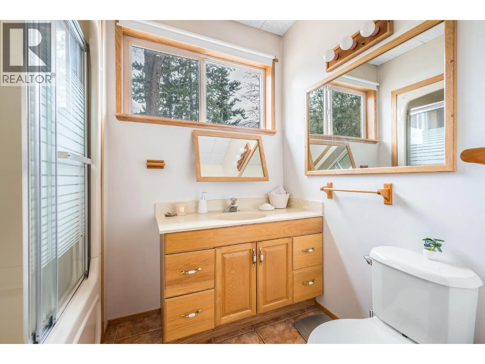 8121 Okanagan Landing Road