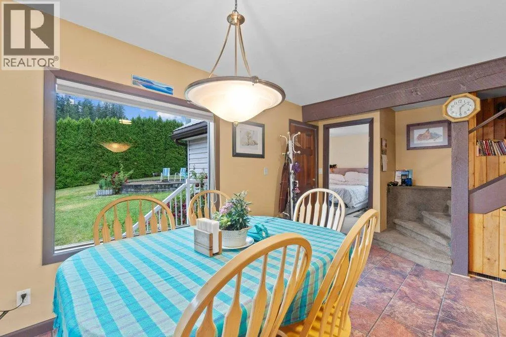 2504 Blind Bay Road