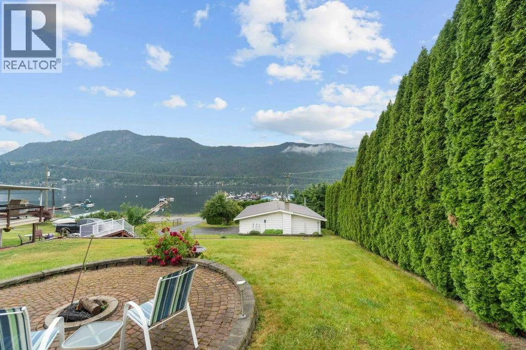 2504 Blind Bay Road