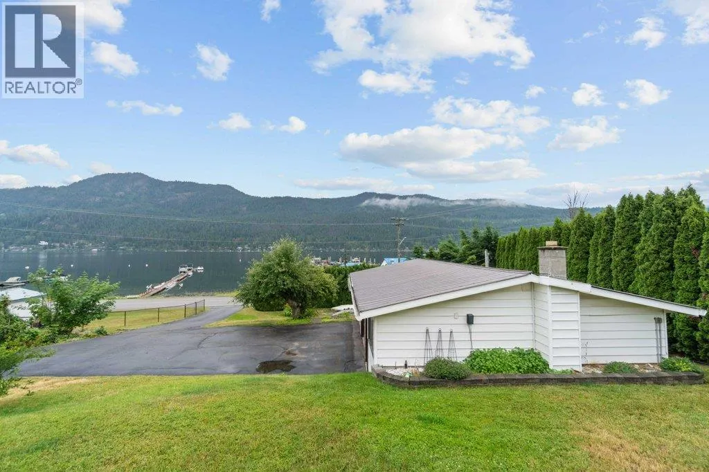 2504 Blind Bay Road