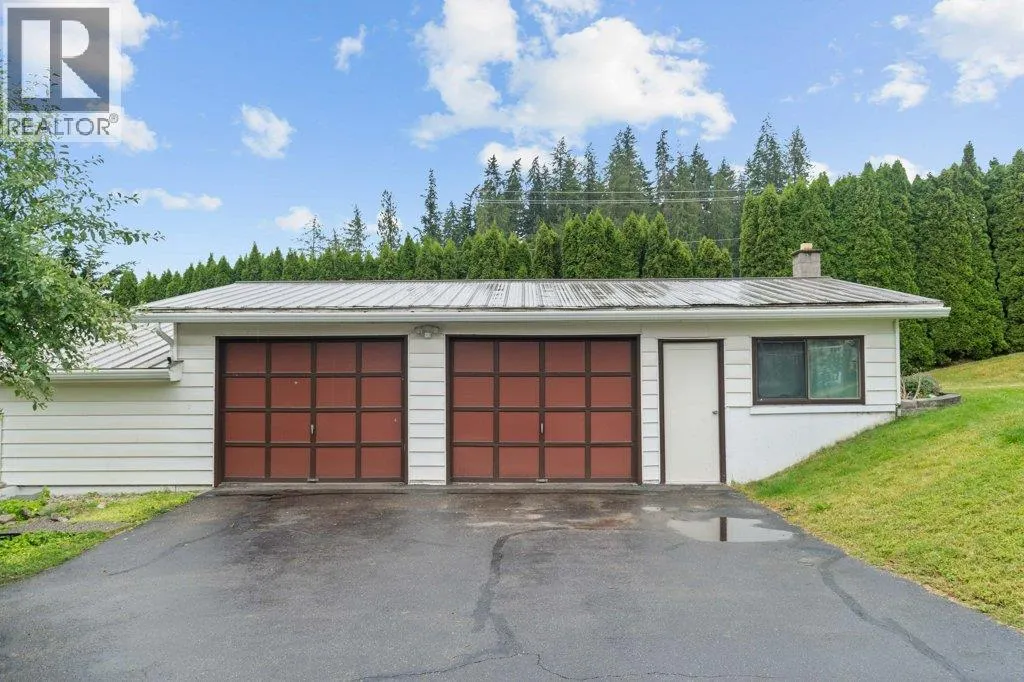 2504 Blind Bay Road