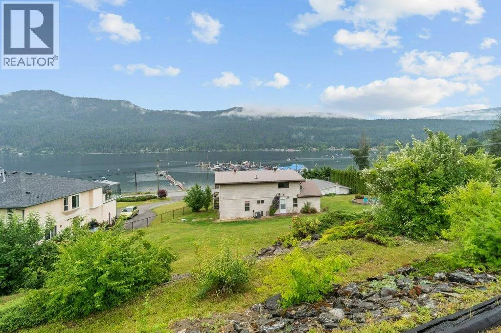 2504 Blind Bay Road