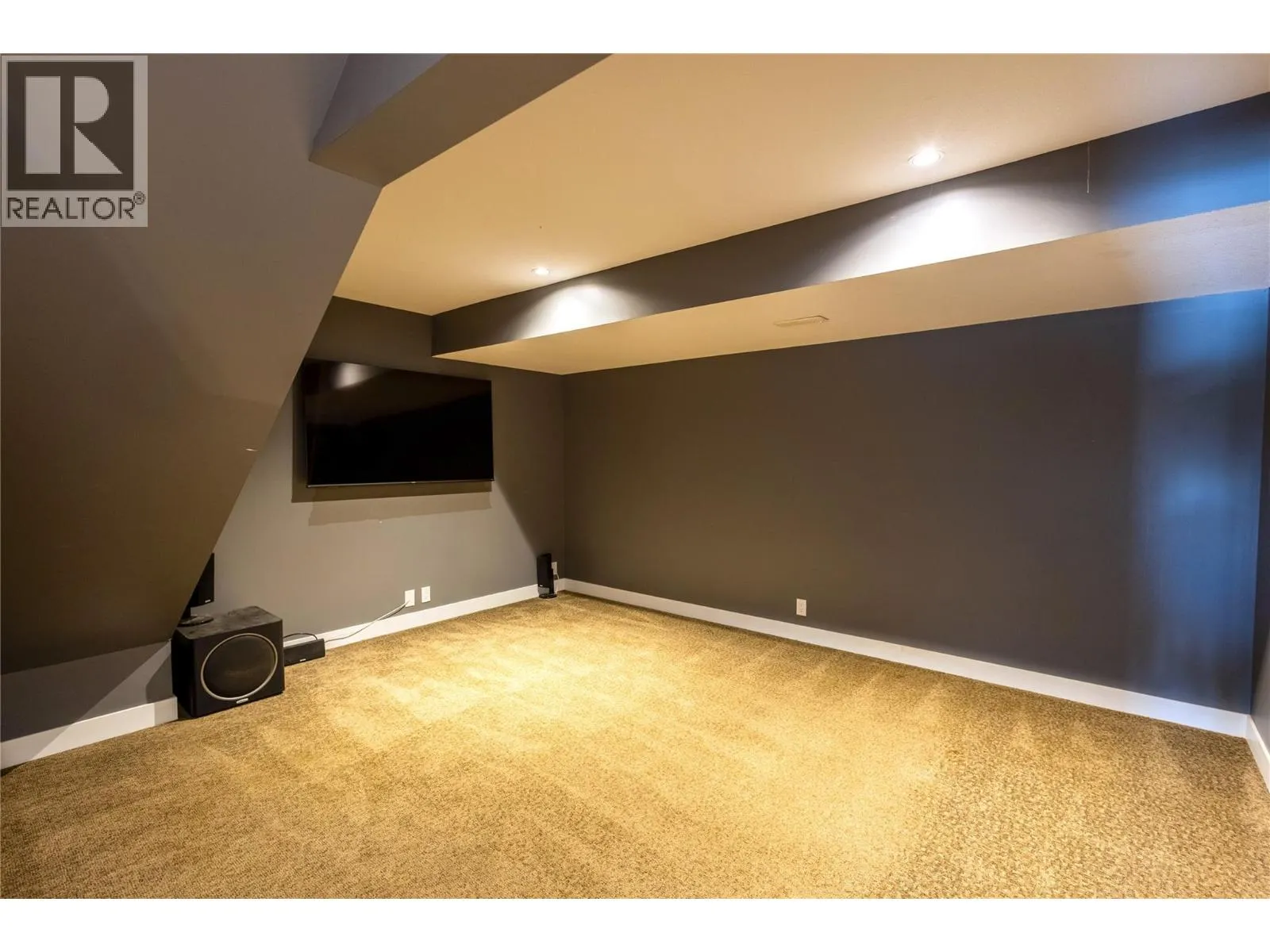 475 Bluenose Road