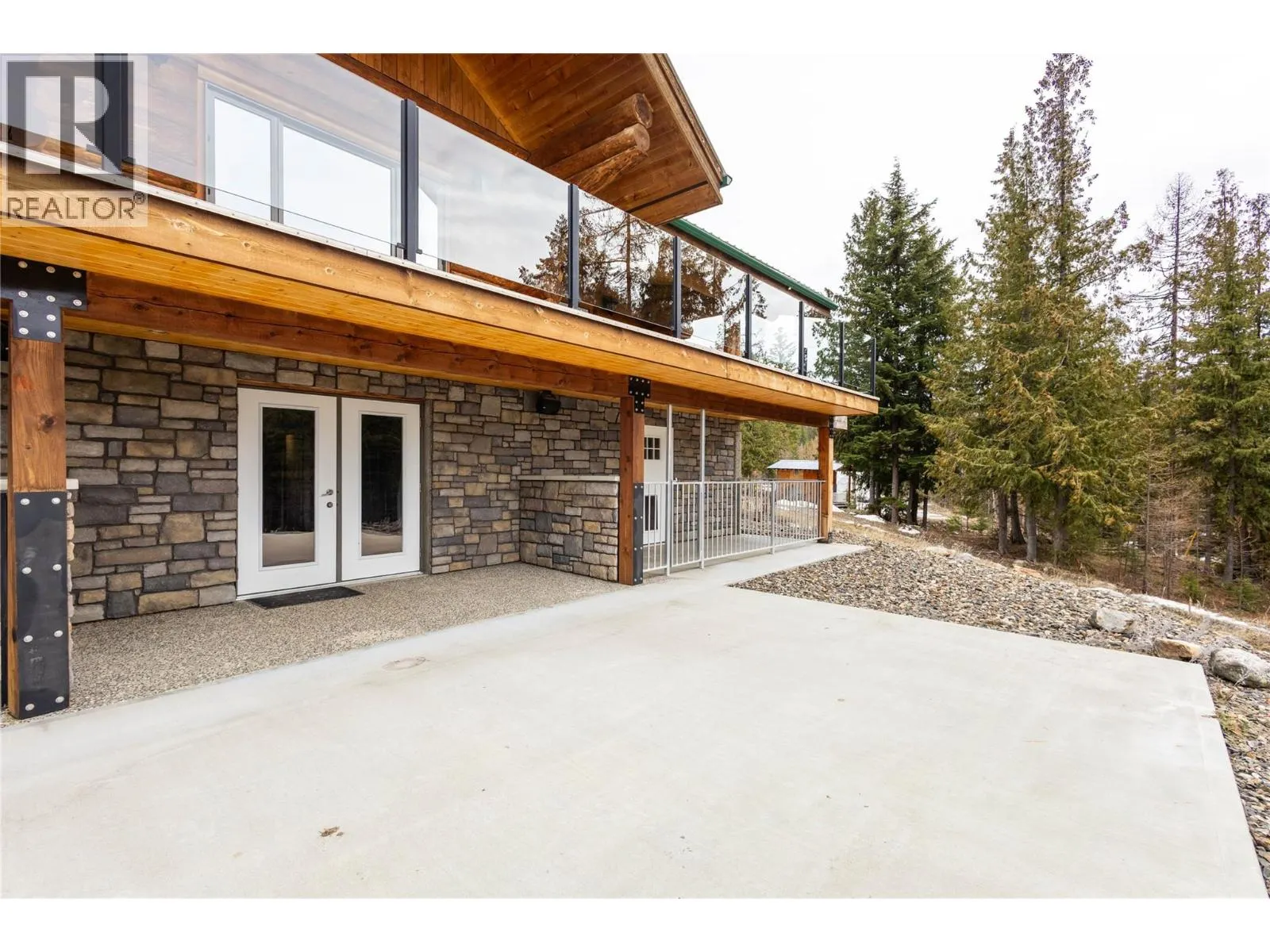 475 Bluenose Road