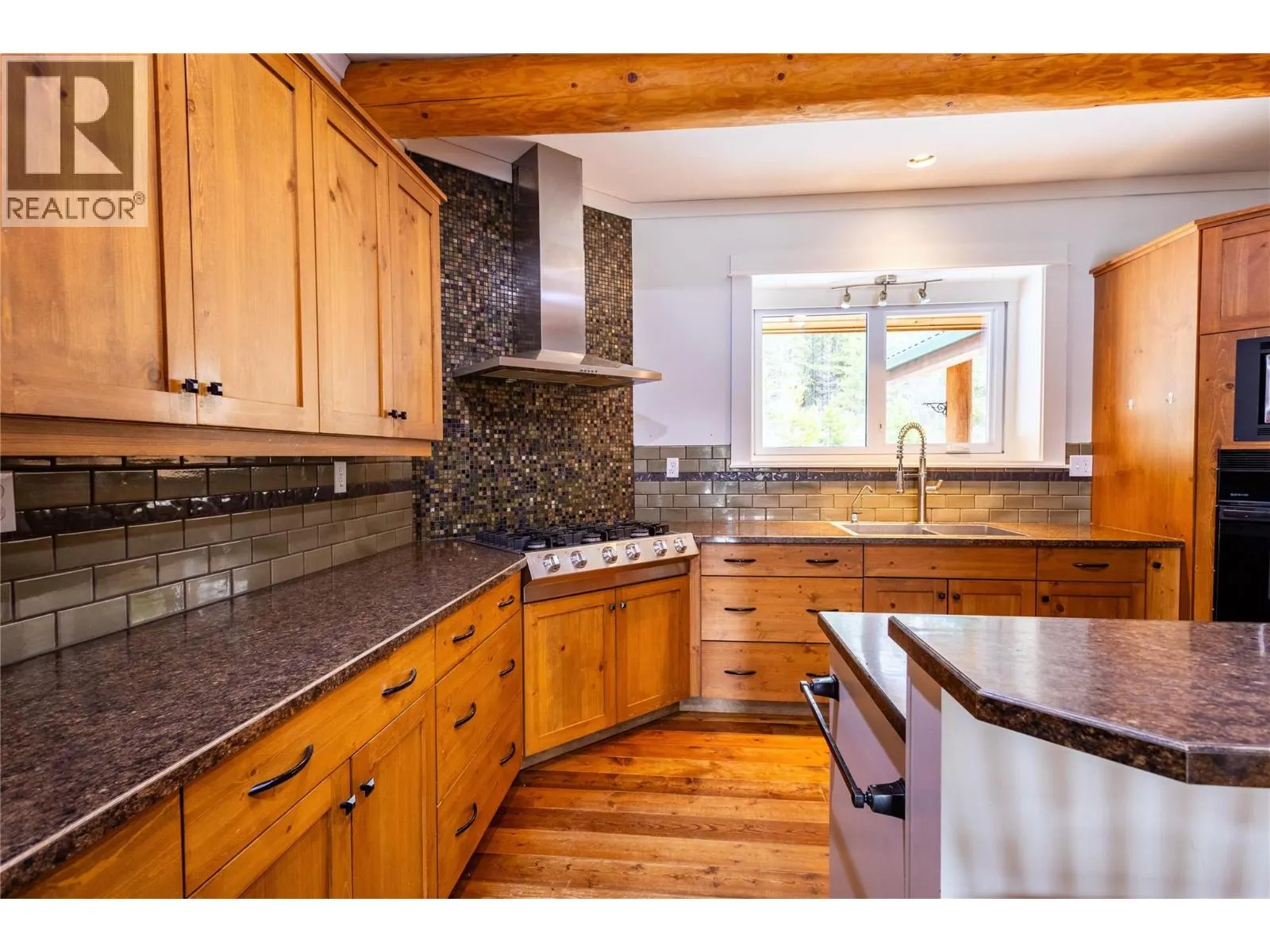 475 Bluenose Road