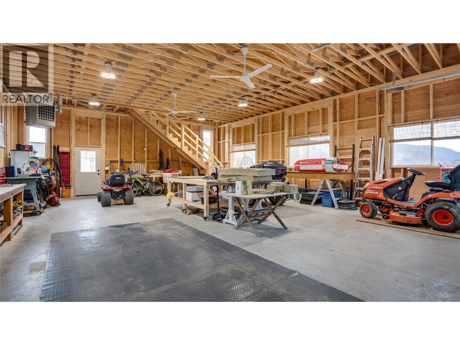 6524 Highway 6