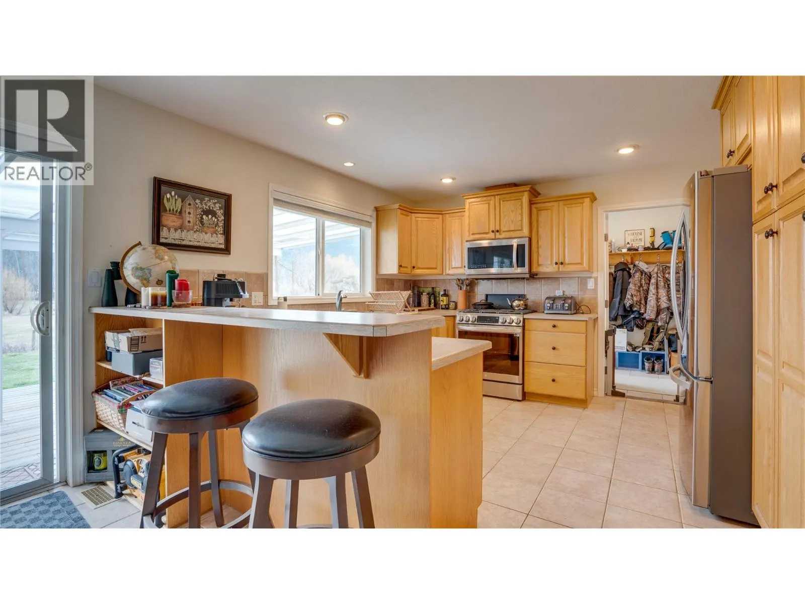 6524 Highway 6