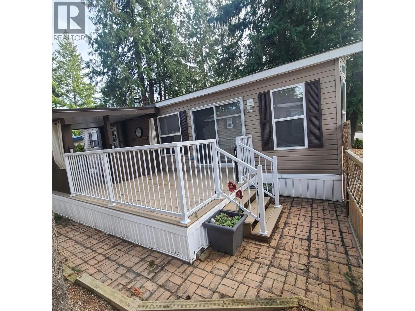 3980 Squilax Anglemont Road Unit# 8