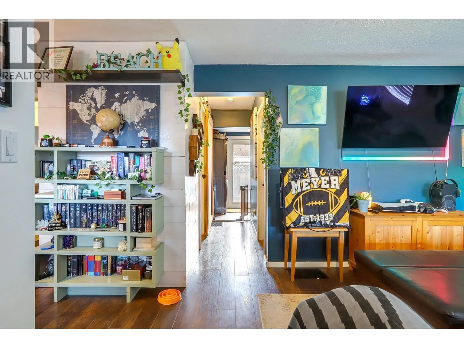 1703 33 Street