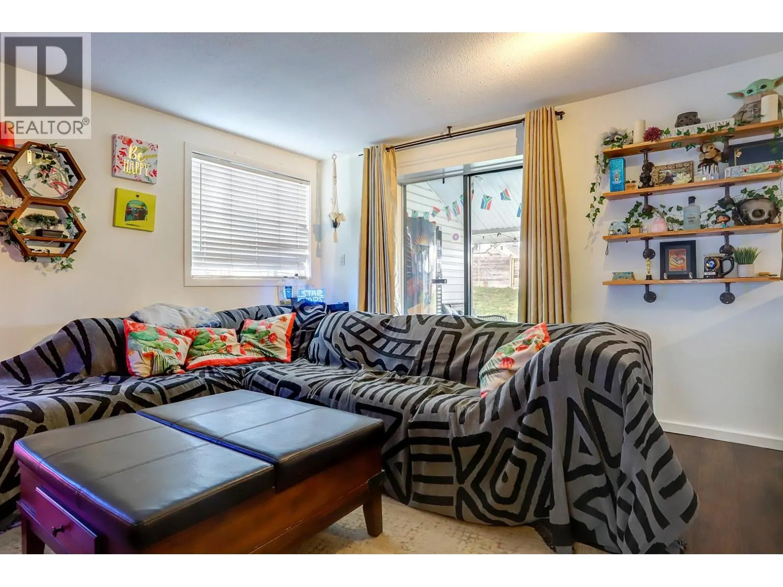 1703 33 Street