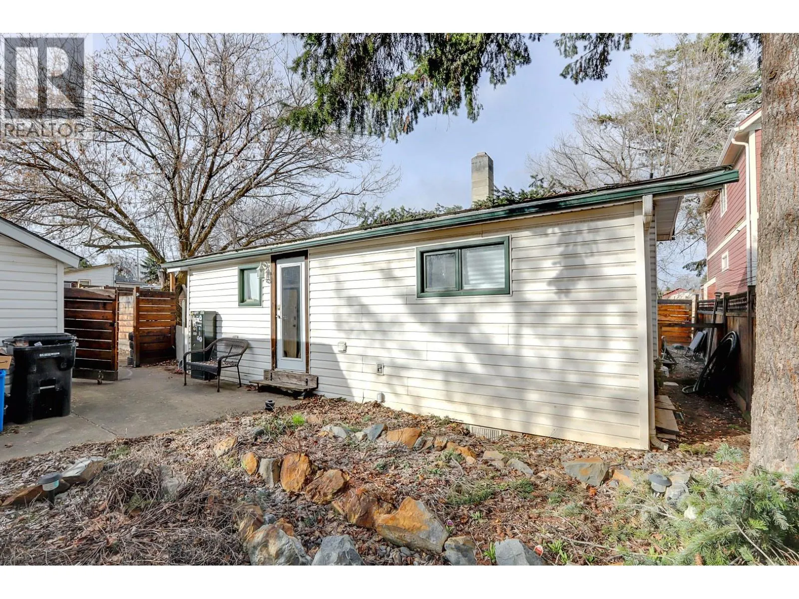 1703 33 Street