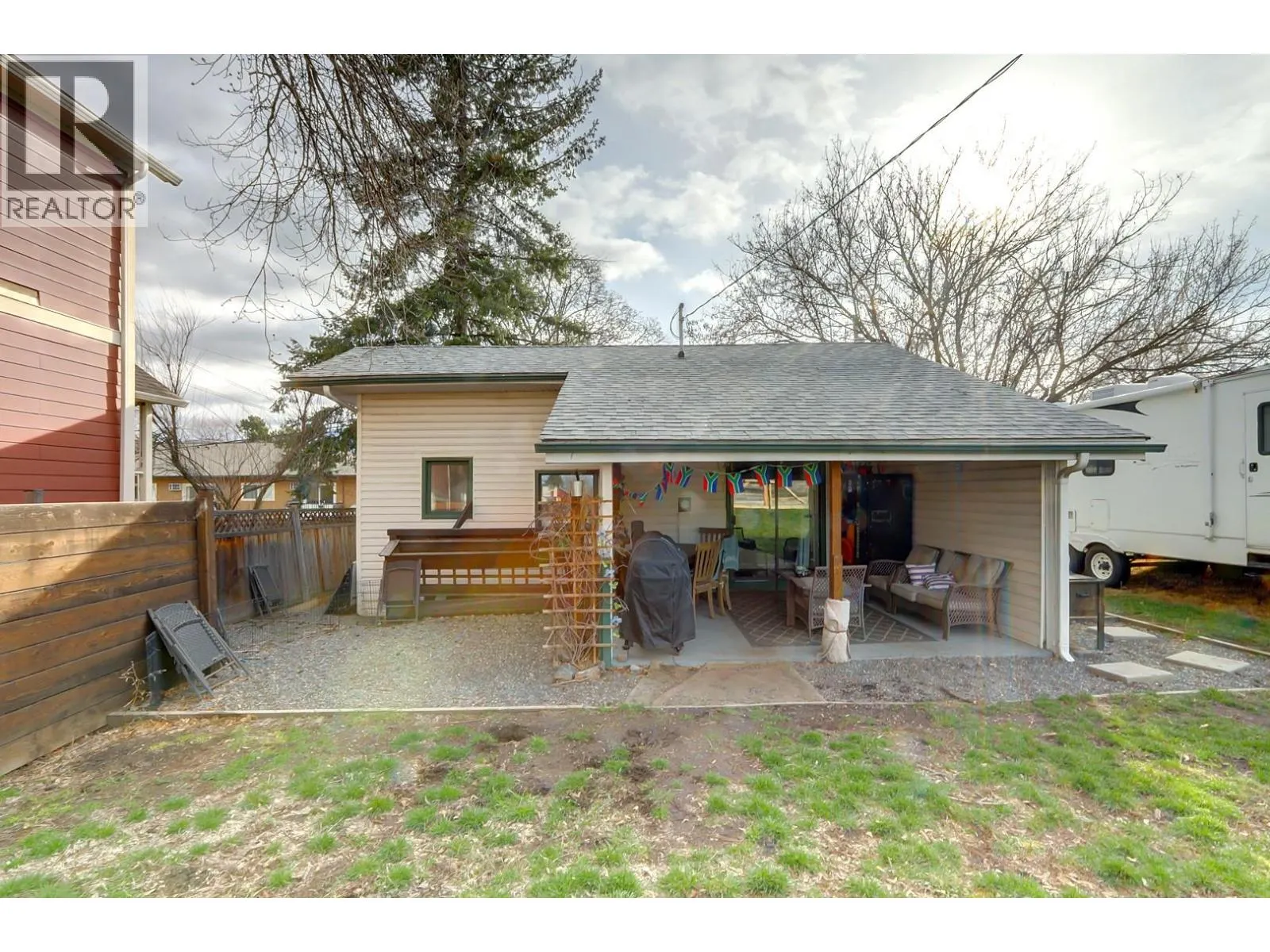 1703 33 Street