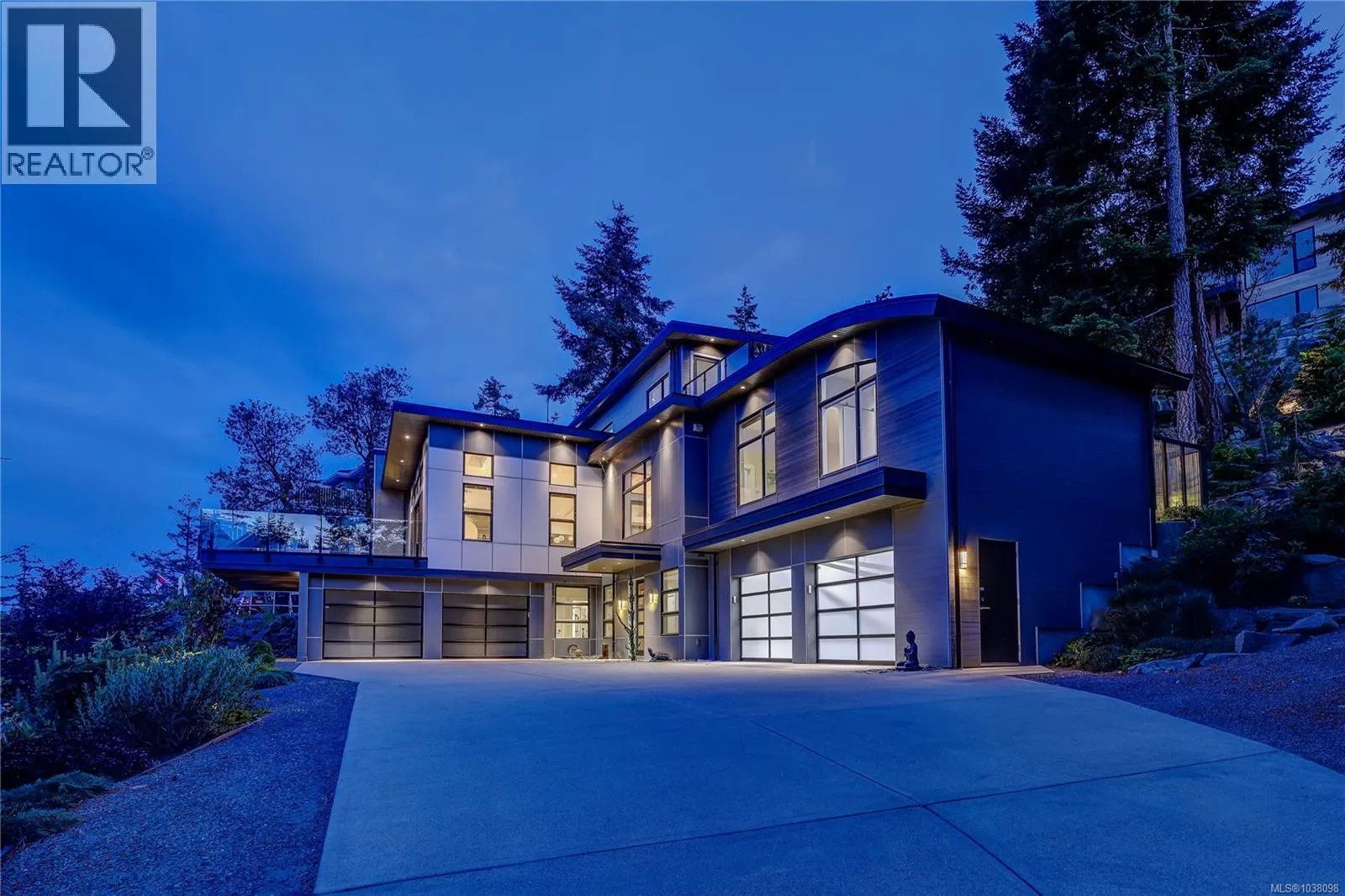 3450 Dolphin Dr