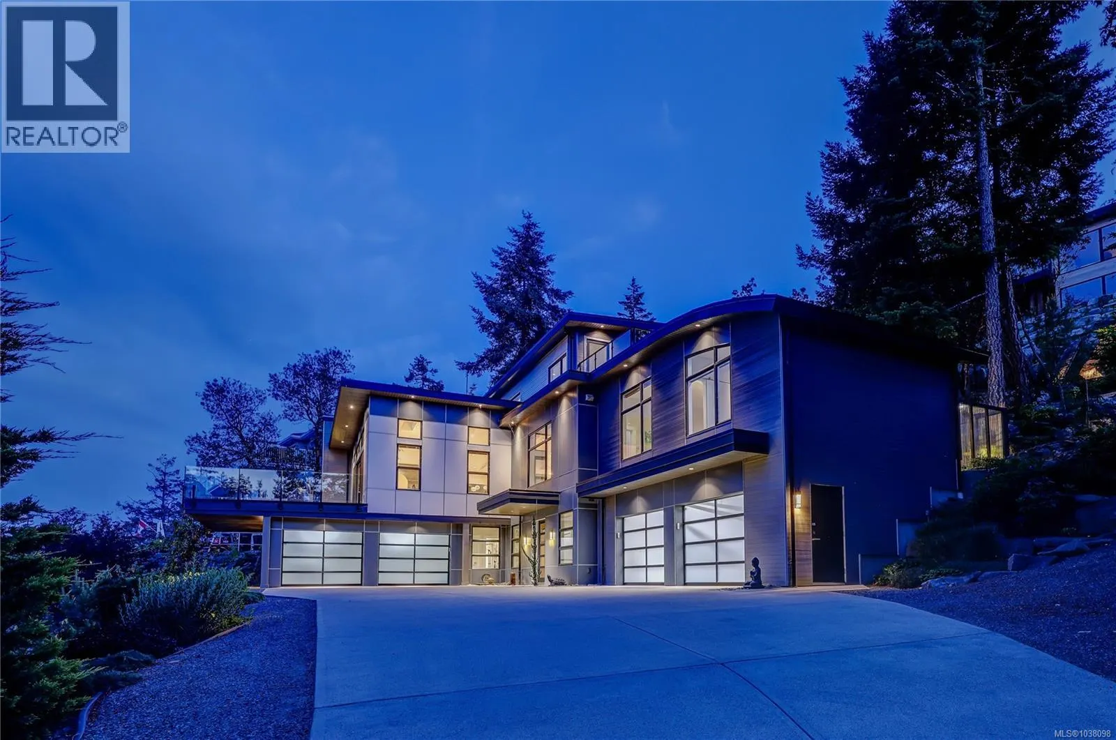3450 Dolphin Dr