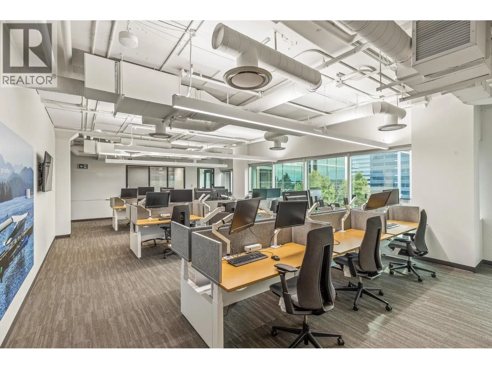 1628 Dickson Avenue Unit# 300