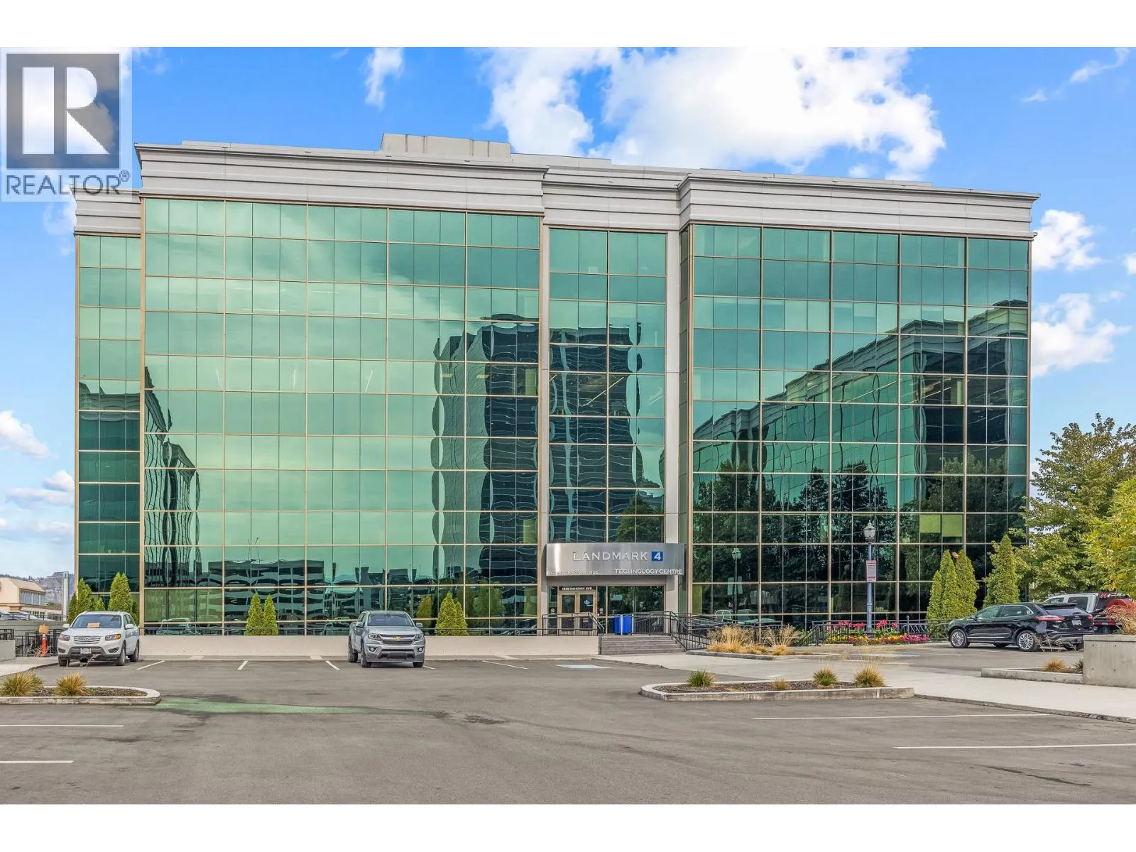 1628 Dickson Avenue Unit# 300