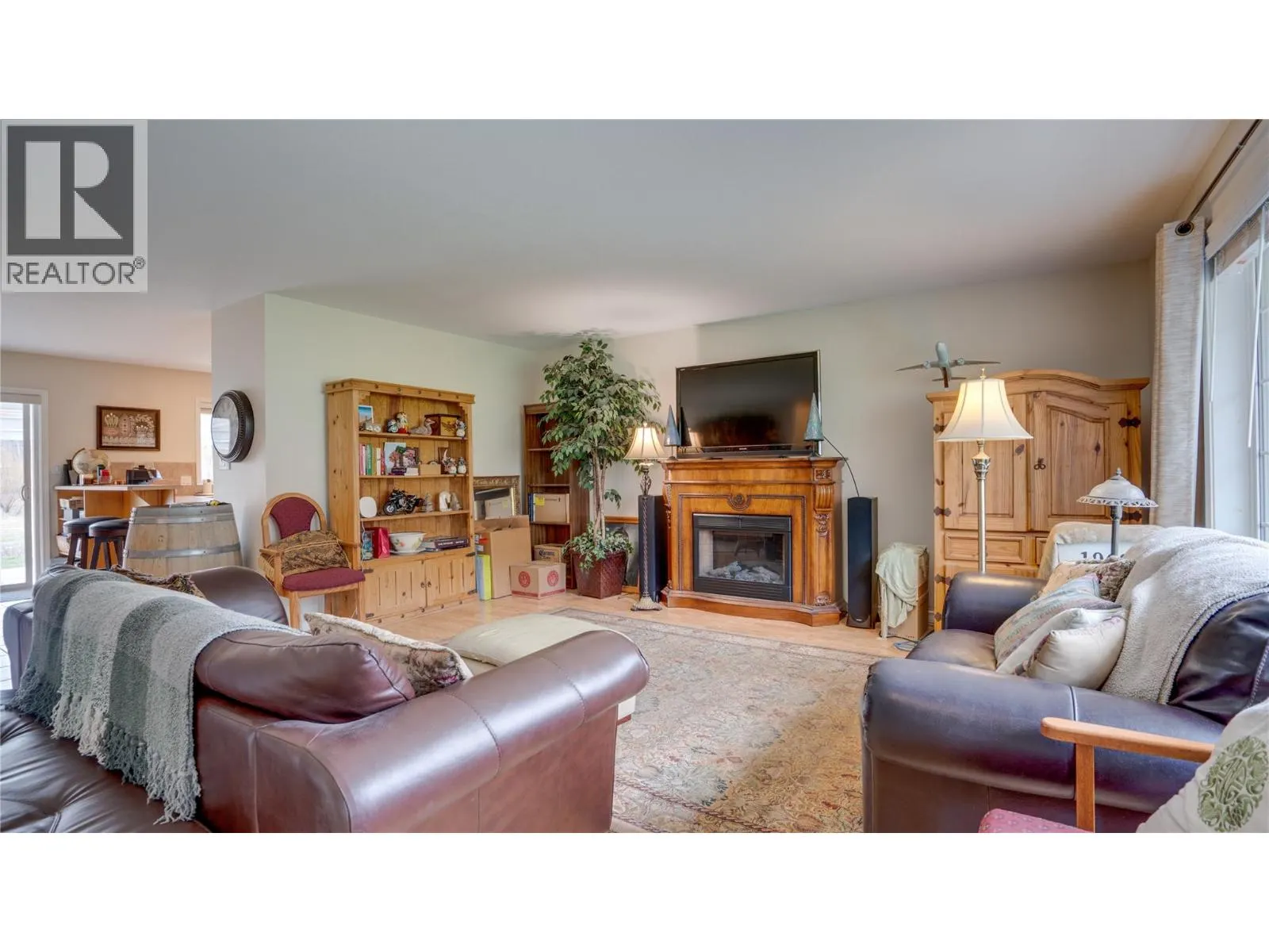 6524 Highway 6