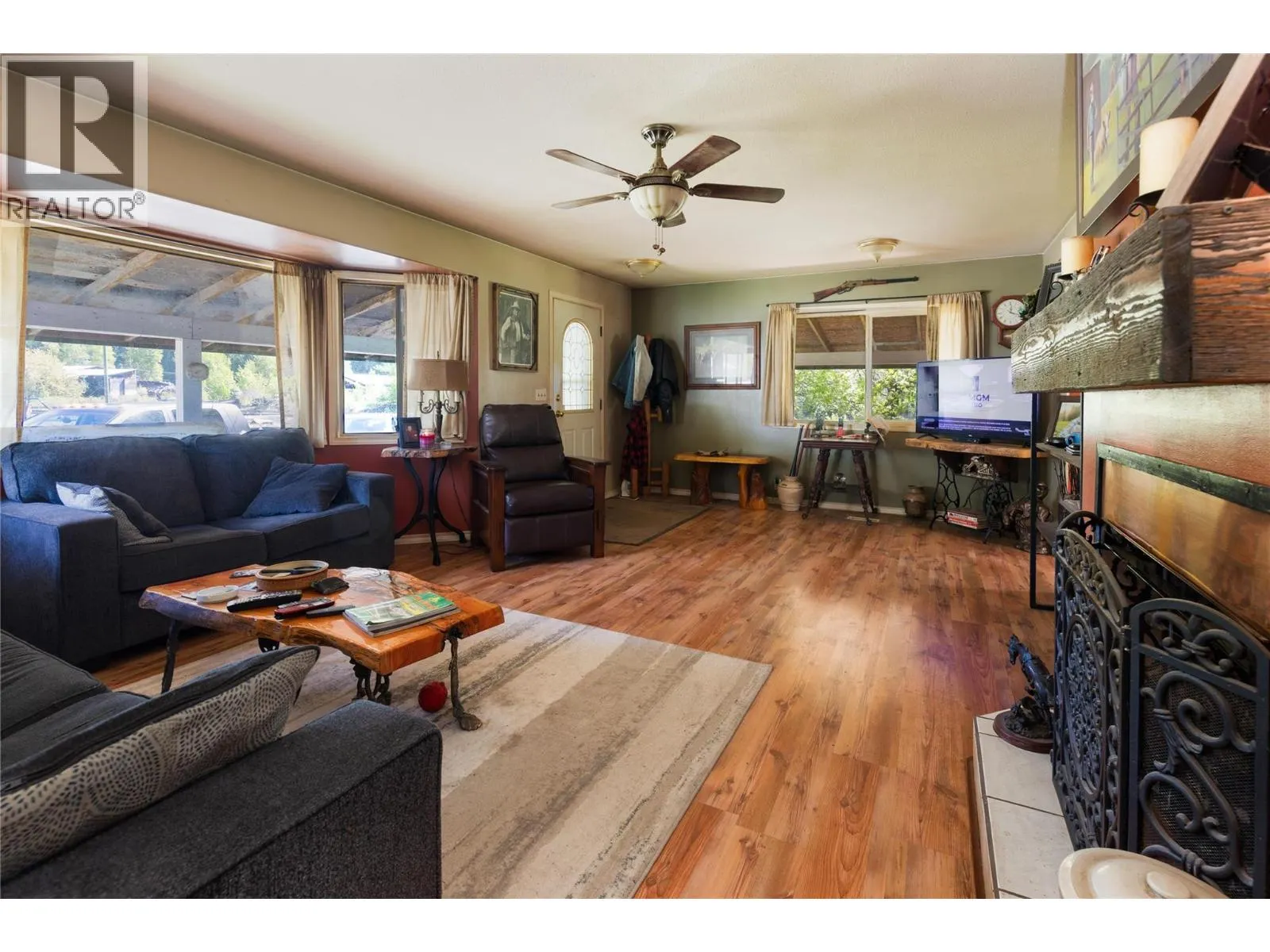 2169 Solsqua Road
