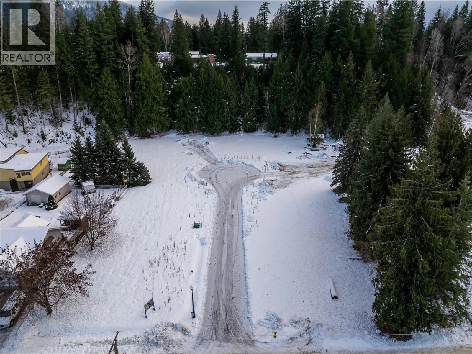 10-1445 Illecillewaet Road Lot# SL 5